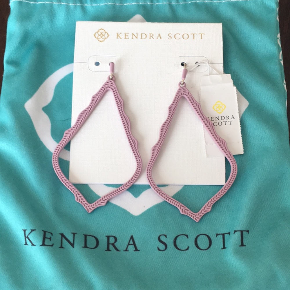 Kendra Scott Sophee Matte Earrings in Lilac.  NWT.